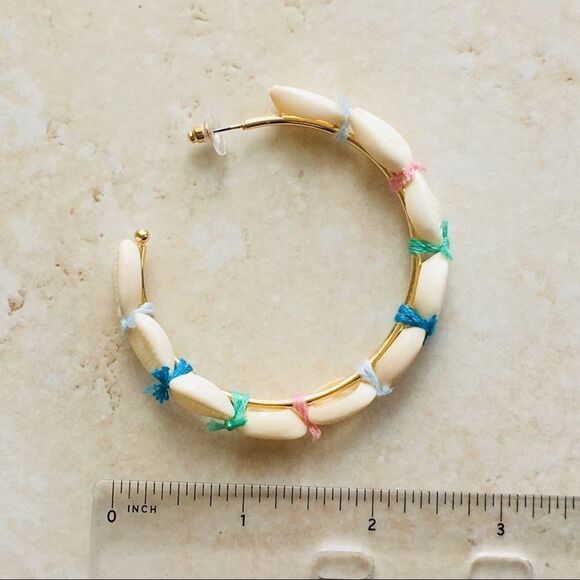 Cowrie Shell Hoop Earrings NWT - Picture 7 of 8